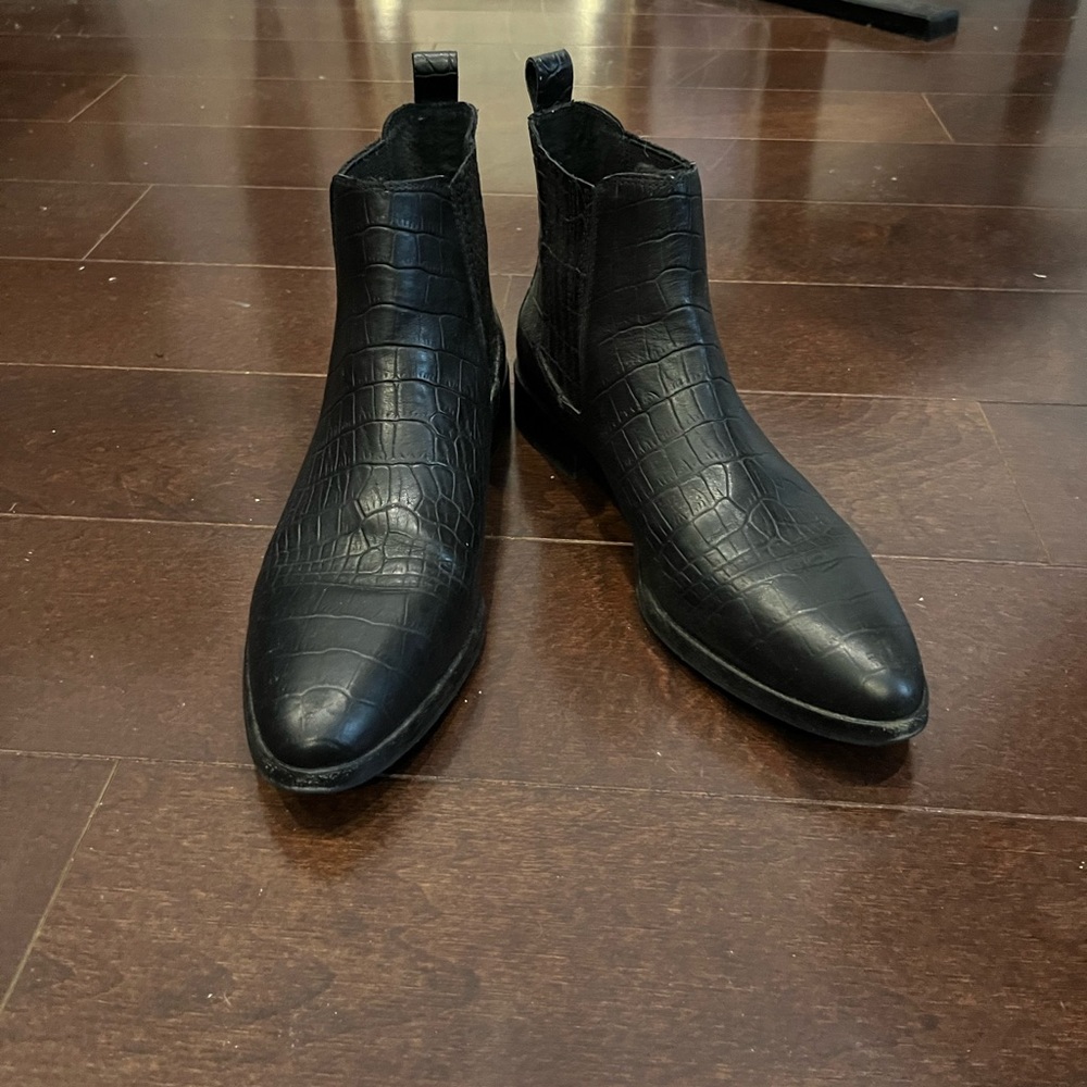 Vince Camuto Black Snakeskin Pointed Toe Ankle Booties